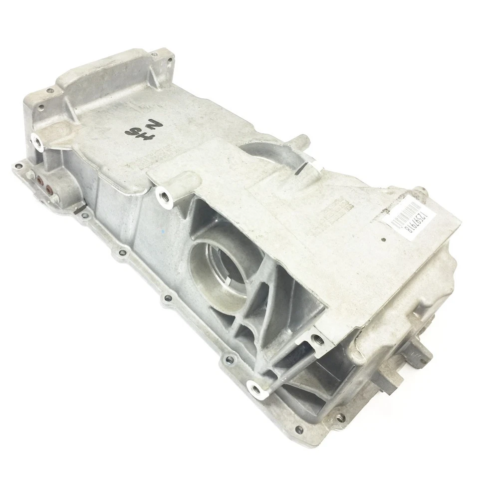 Genuine Oil Pan Buick Rainer Chevrolet Trailblazer GMC 5.3L 6.0L 03-09 12597918 - Image 1 of 4