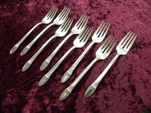 FIRST LOVE 1937 Salad / Dessert x8 1847 Rogers Bros IS NO MONOS - Picture 1 of 3