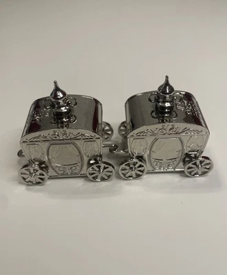 Cajas de carro plateadas de recuerdo de primeros dientes y rizos para bebés Foto 1 de 4