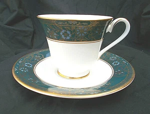 Royal Doulton Carlyle. Tasse à Thé Et Soucoupe - Picture 1 of 3