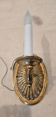 BRASS SCONCE CANDLE LIGHT FIXTURE WALL MOUNT ELECTRIC ANTIQUE STYLE - Image 1 of 4