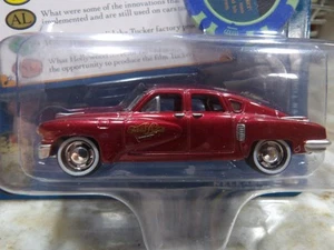Tucker Torpedo 1948 2021 Johnny Lightning Pop Culture Trivial Persecución 1:64 - Imagen 1 de 4