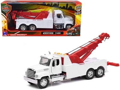 Freightliner 114SD Tow Truck White and Red 1/32 Diecast Model - Image 1 of 3