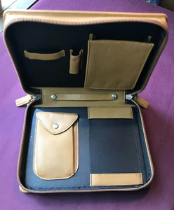 Portafoglio organizer vintage in pelle Levenger Morgan - Foto 1 di 4