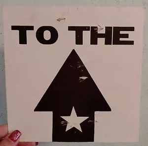Fleet Arrow 7 x 7 Cardboard Poster for Rare Circus Show - Picture 1 of 1