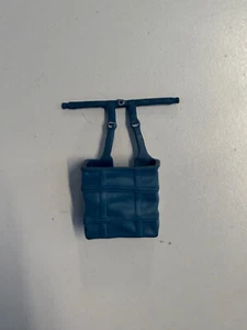 Star Wars POTF2 Yoda 3.75" Figure Blue Backpack Accessory Kenner 1995 - Picture 1 of 2