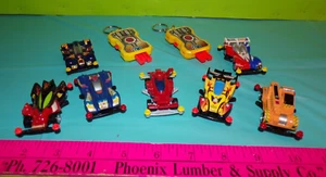 LLAVERO GO-CART COCHES CON 2 LANZADORES MUY CHULO TRABAJO GRAN LOTE DE 7 COCHES RARO - Imagen 1 de 11