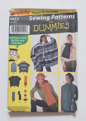 Simplicity Pattern for Dummies 9822 Poncho Wrap Winter Accessories One Size - Image 1 of 4