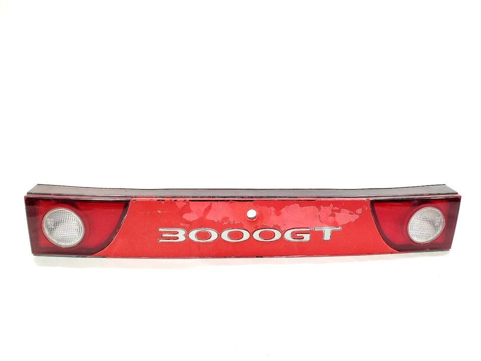 Оригинальная красная задняя отделочная панель для Mitsubishi 3000GT SOHC 1994 1995 1996 1997 1998 годов выпуска - Изображение 1 из 4