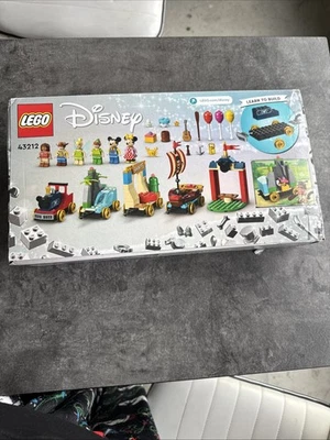 LEGO Disney: Disney Celebration Train (43212) Foto 1 de 4