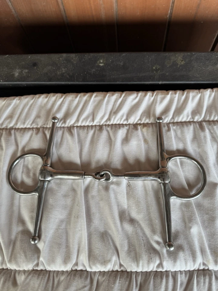 Korsteel регулируемая длина полный щеки Snaffle «5-» 5 3/4 - Изображение 1 из 1