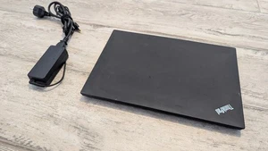 Lenovo Thinkpad T470 i5-6200U 8Gb 256Gb 14" FHD 400 nits 4G LTE WWAN Portatile - Foto 1 di 9