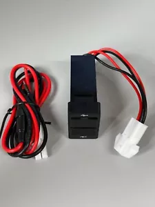 Strumento adattatore caricatore presa accendino auto doppia porta 2 USB 12V per TOYOTA UK - Foto 1 di 7