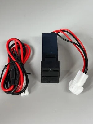 Encendedor automático de coche de doble puerto 2 USB 12V herramienta adaptador para TOYOTA REINO UNIDO - Imagen 1 de 4