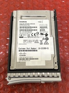Kioxia KPM51RUG1T92 PM5-V 1,9 TB SAS 12 Gb/s 2,5" Stato solido interno D. #S-40 - Foto 1 di 5