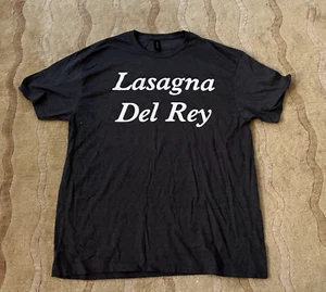 Lasagna Del Rey T-Shirt Herren XL Lana Del Rey Parodie Lustig Shirt Gildan Softstyle - Bild 1 von 3