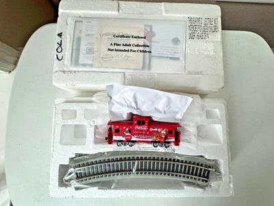 Hawthorne Bachmann HO Christmas Coc-Cola Caboose 'to all a goodnight' + Track - Image 1 of 4