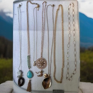 lotto collana vintage tono oro quantità 7 Finto Turchese Cristallo Lungo 13-21 Pollici - Foto 1 di 16