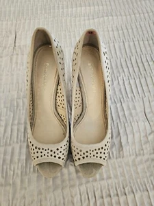 Enzo Angiolini Womens Natural Suede Beige Nude Perforated Platform Heels Sz 9M - Picture 1 of 3