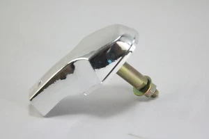 Kubota HANDLE MASCOT Bonnet Chrome L4630 L4740 L5030 L5040 L5240 L5740 - Picture 1 of 5