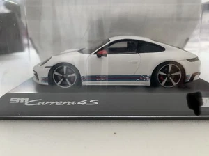Porsche 911 Carrera 4S (992) White Martini Edition 2021 Spark 1:43 - Picture 1 of 10
