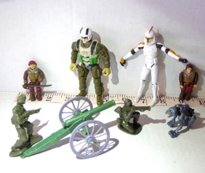 Mixed Lot Action Figure Non Poseable Military Soldiers or Other Various Men - Picture 1 of 3