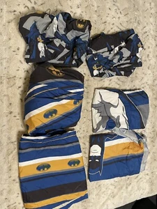 Batman Full 6 Pc Sheet Set Fitted, Flat , 4 Pillowcases - Picture 1 of 4