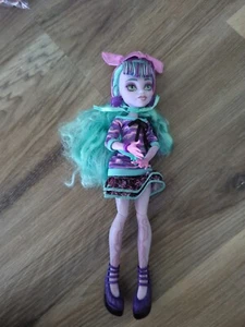 Monster High Twyla Creepover Party Doll - Foto 1 di 22