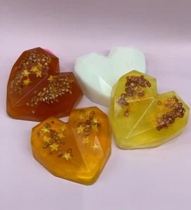 BubbleandTweak Soap Making Kit- Heart Ecofriendly Soaps Gift Craft Kit - Picture 1 of 5