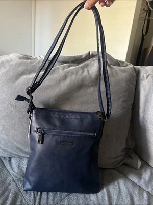 Bolso Bandolera Naturalizer Azul Marino Imitación Cuero Cartera de Hombro Bolsillos con Cremallera En muy buena condición Foto 1 de 4