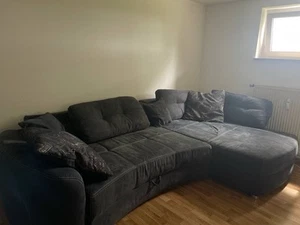 Graues Sofa mit Schlaffunktion und Bettkasten Gebraucht, Sehr Guter Zustand - Bild 1 von 2