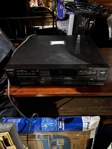 R1 Vintage Sony CDP-C365 CD-Wechsler - Bild 1 von 10