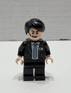 LEGO Marvel Super Heroes: Avengers - Agent Coulson Minifigur - Set 76077 - Bild 1 von 8