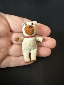 Vintage OOAK Artisan Leder Micro Mini Teddybär ~ 2 Zoll mit Perlenkette Puppe - Bild 1 von 9