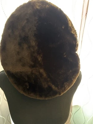 Sombrero boina gamuza marrón Foto 1 de 3