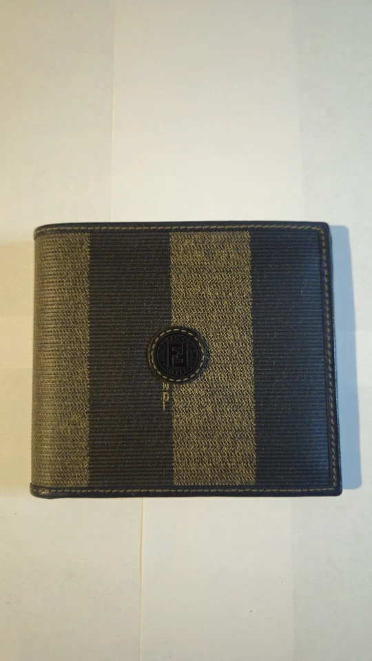 Cartera Fendi Pequin Vintage Cuero Plegable Italia (Certificado de Autenticidad) Foto 1 de 4