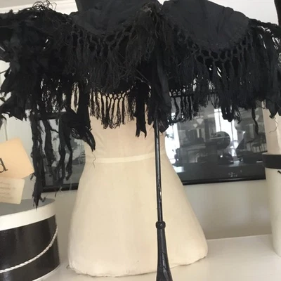 Vintage antiker viktorianischer edwardianischer Sonnenschirm schwarz gehäkelt Fransen zerbrochen wie abgebildet - Bild 1 von 4