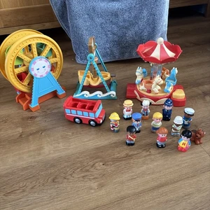ELC Happyland Funfair Bundle Inc Carousel, Pirate Ship,  Ferris Wheel, Figures  - Picture 1 of 19