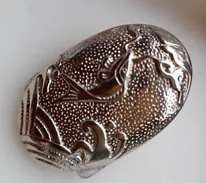 STERLING SILVER OVAL PENDANT FISH WAVES OCEAN DESIGN WITH ENHANCER RRP $79 - Picture 1 of 7