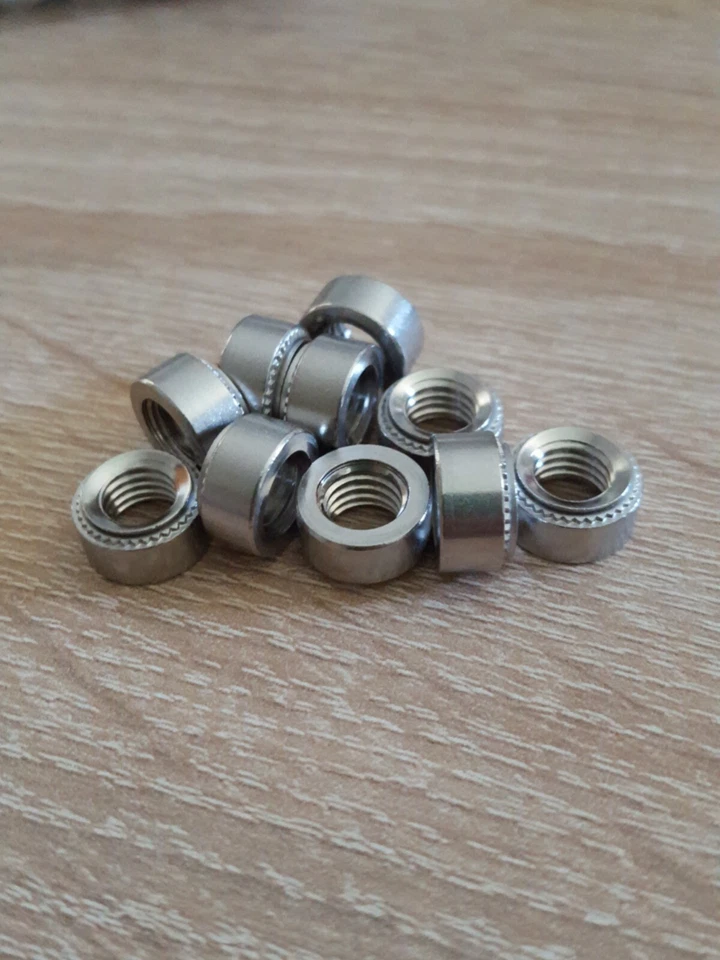 25x CLS-M12-1 Einpressmutter Clinchmutter A2 Edelstahl NEU - Bild 1 von 1