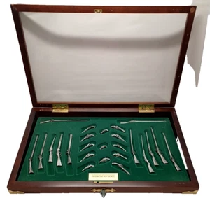 Franklin Mint "The Guns That Won The West" 25 Pewter Guns w Case* & Working Key - Picture 1 of 10