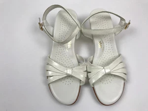 SAS Tripad Comfort Womens 10-1/2 M 10.5 White Sandals with Stains - Picture 1 of 8