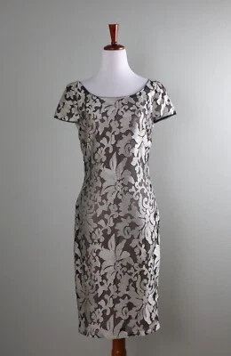 Vestido justo CALVIN KLEIN US$ 139 bordado malha transparente renda bege forrado tamanho 8 - Imagem 1 de 4