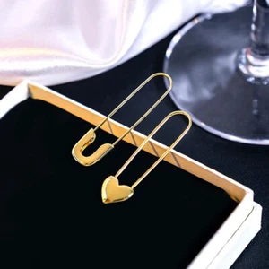 Pendientes colgantes largos en forma de alfiler de seguridad en forma de corazón con dije minimalista - Imagen 1 de 20
