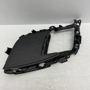 Copriforo originale Mazda LHS GS1N50C11A - Foto 1 di 3