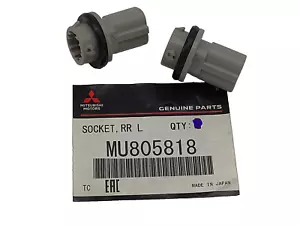 2PCS MU805818 SOCKET,LICENSE PLATE LAMP Fit for Mitsubishi ASX Outlander 2010- - Picture 1 of 4