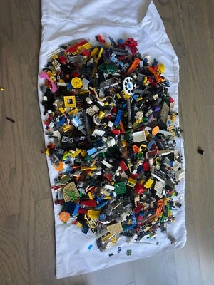 8 libras Lote Lego. Star Wars. Minecraft. Ladrillos de Batman y Lego City  Foto 1 de 2