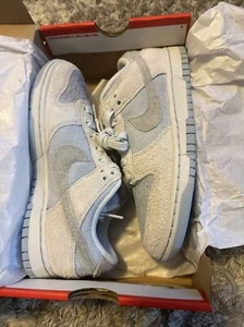 Nike Dunk Low Photon Dust/Lt Smoke grau (FZ3779 025) Damen Größe 7 - Bild 1 von 7