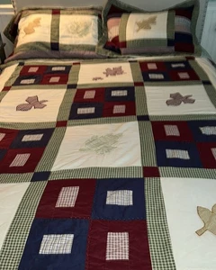 Vtg Hand Stitch Twin/ Full Patch Work Quilt With king / Full Size Pillow Case - Picture 1 of 12
