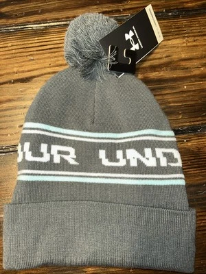 NUEVO CON ETIQUETAS UNDER ARMOUR Hombres "HalfTime Pom" Gorro Tejido-OSFM Ret@$28 GRIS/AQUA Foto 1 de 4